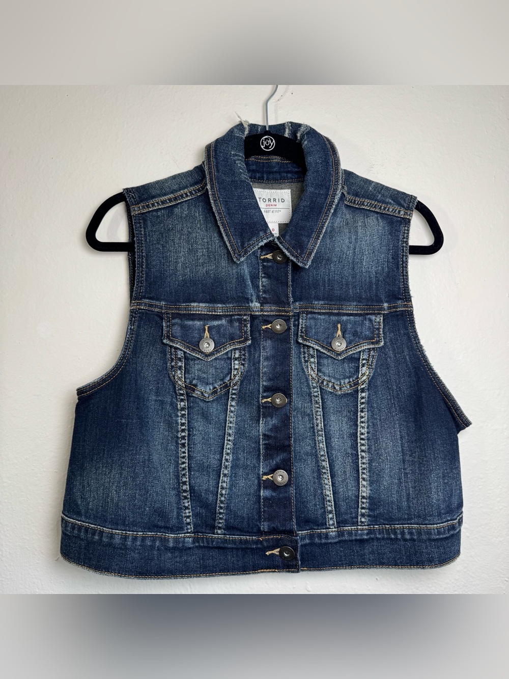 Torrid Denim Vest Distressed Size 0 Large Cowgirl New With tags
